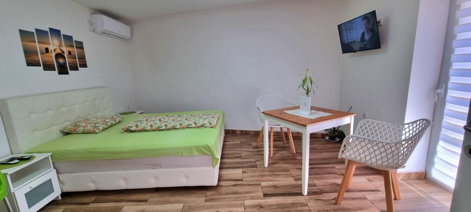 "My Life" Luxury River Apartments Ni المظهر الخارجي الصورة