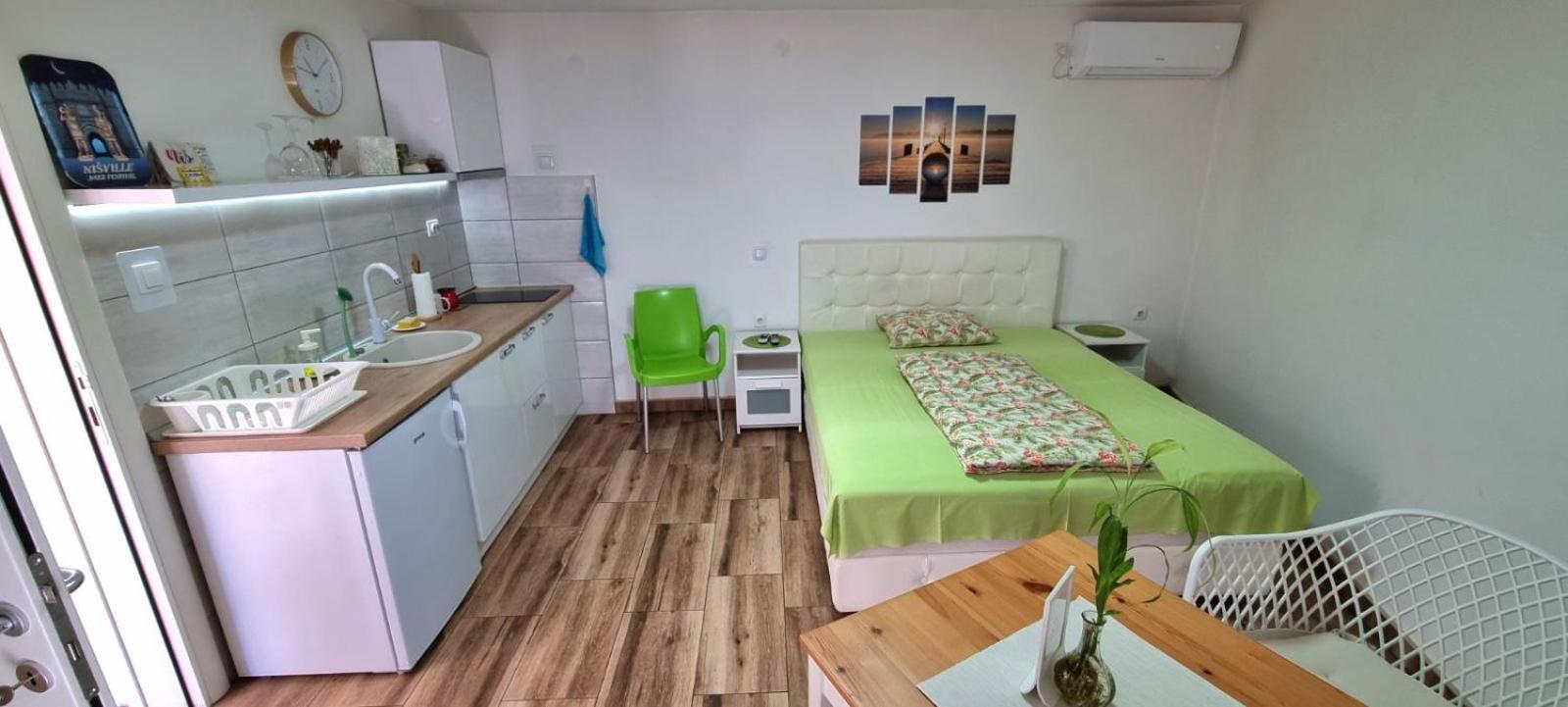 "My Life" Luxury River Apartments Ni المظهر الخارجي الصورة